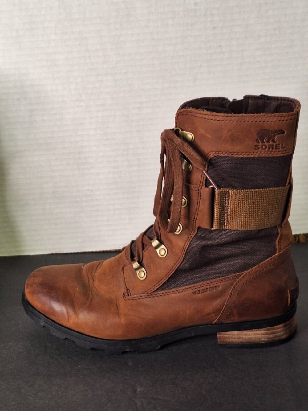 Sorel Women's Waterproof Brown Leather Combat Boots, Zipper & Lace, Size 9 US - Picture 2 of 16